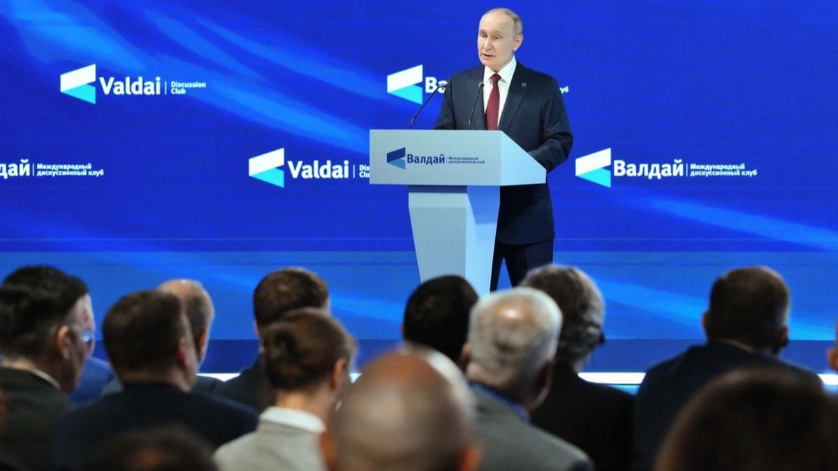 Putin'den nkleer rest! ''Hazrlklar biliyoruz, aynsn yaparz''