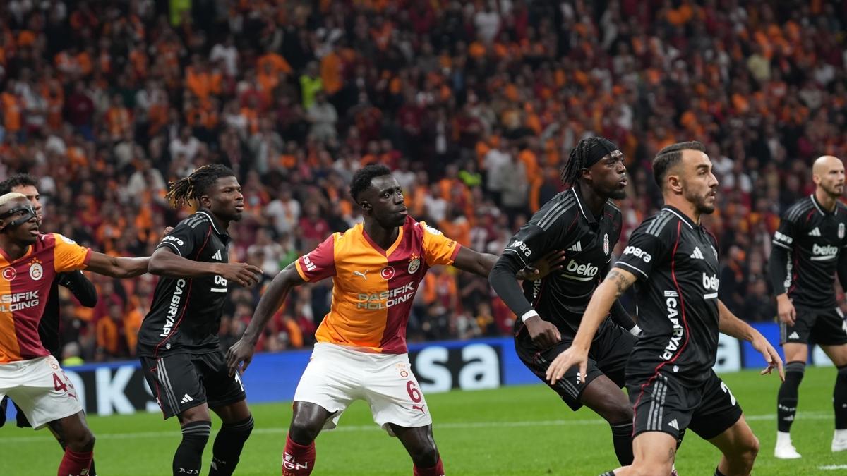 Galatasaray evinde 3 yl sonra krmz kart grd!