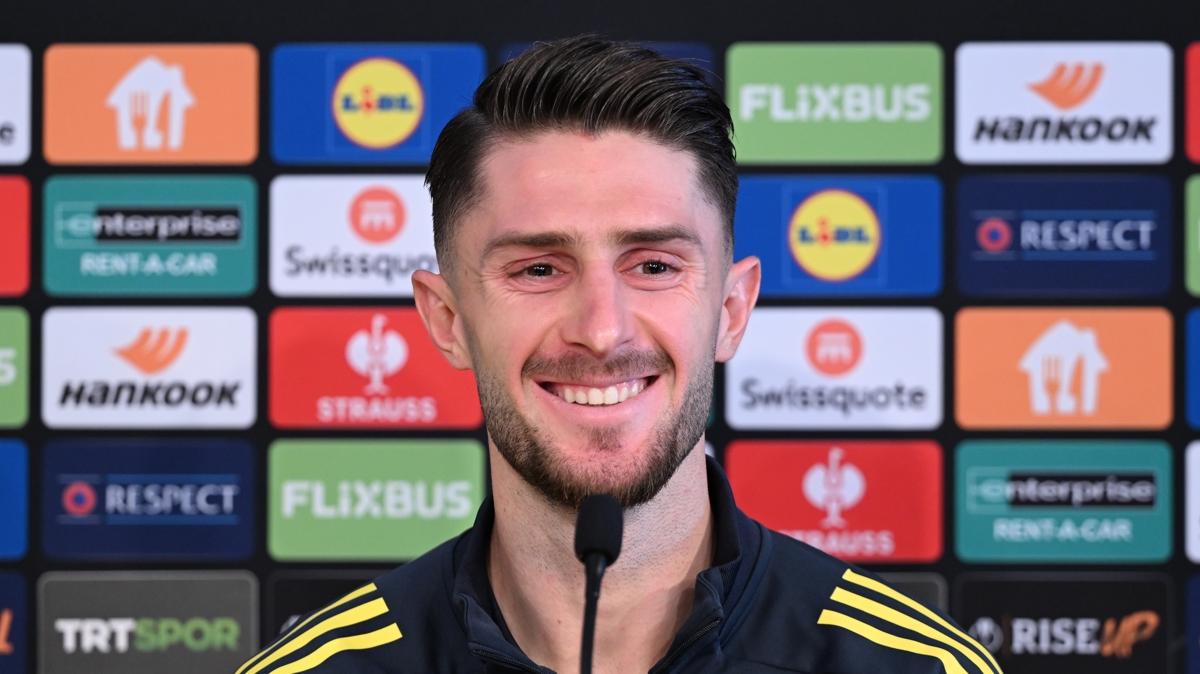 smail Yksek yeniden parlad