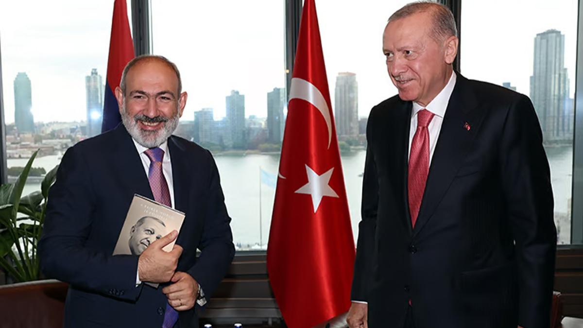 Painyan'n ei, Cumhurbakan Erdoan'n yazd kitab okudu
