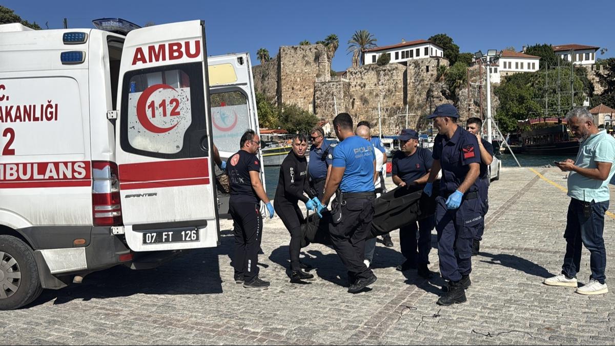 Antalya'da falezlerden den kadn yaamn yitirdi