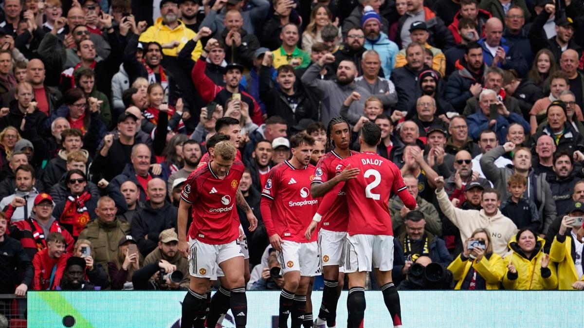 Manchester United'a 45 dakika yetti