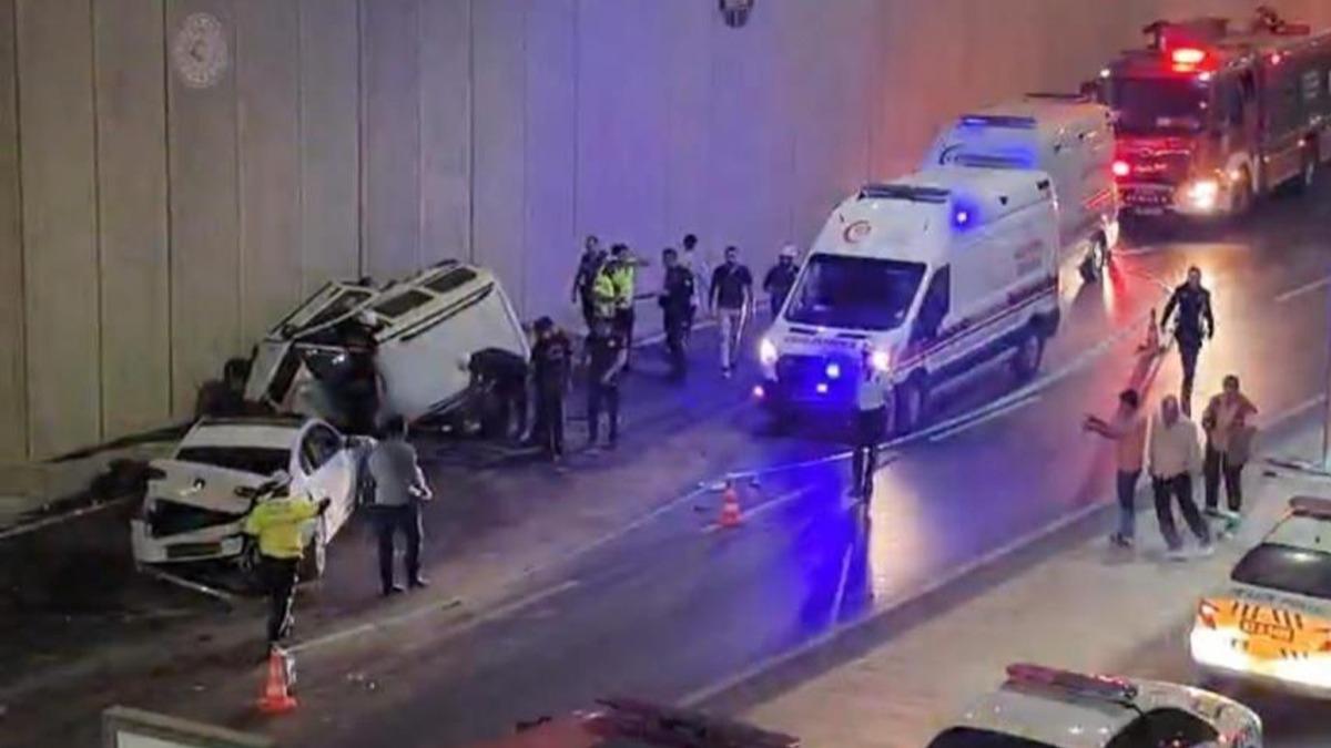 anlurfa'da zincirleme trafik kazasnda 1 kii ld, 4 kii yaraland