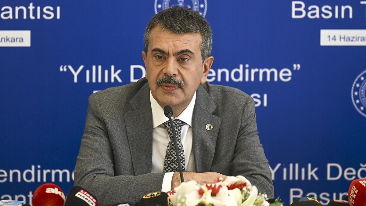 Zorunlu eitimde deiiklie gidiliyor! Bakan Tekin: Raporu oluturduk, Cumhurbakanmza sunacaz