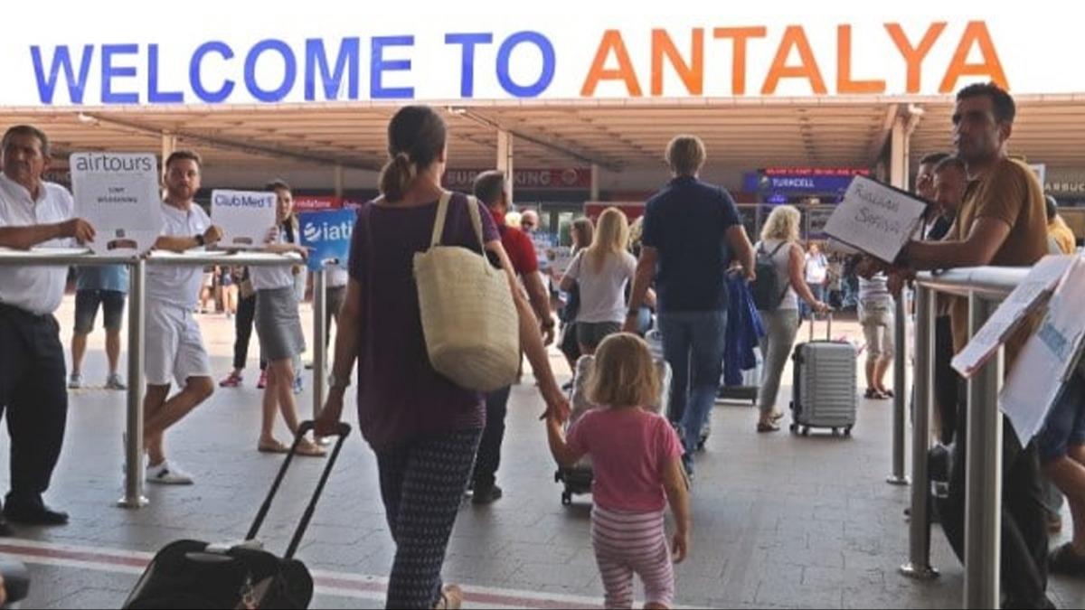 Antalya yine gzde: 9 ayda 14 milyon turist arlad 