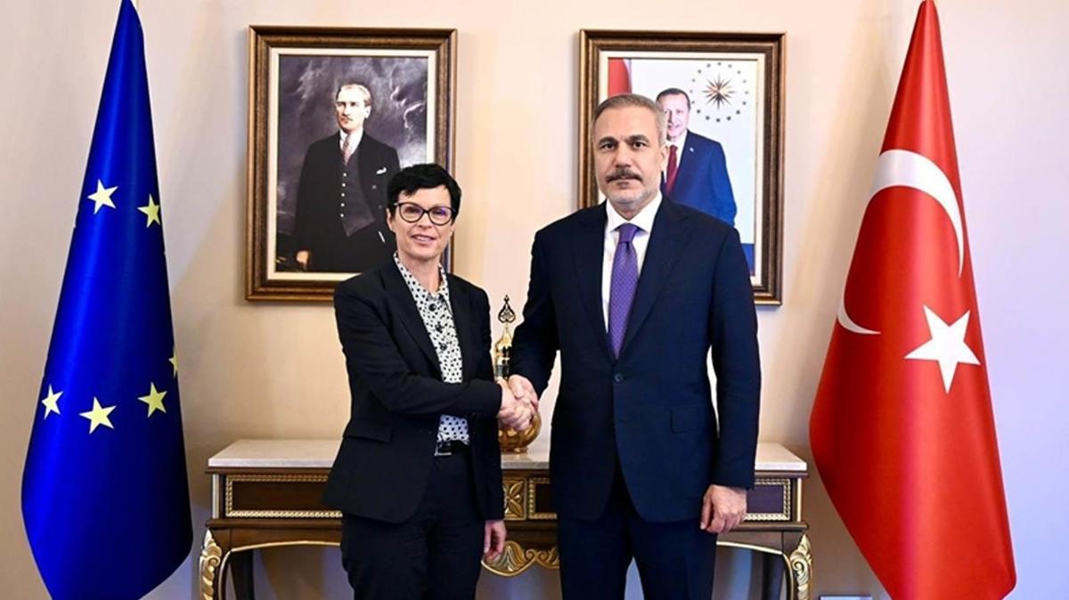 Bakan Fidan, AB Komisyonunun Genilemeden Sorumlu yesi Kos ile grt