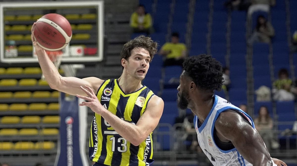 Fenerbahe evinde rahat kazand