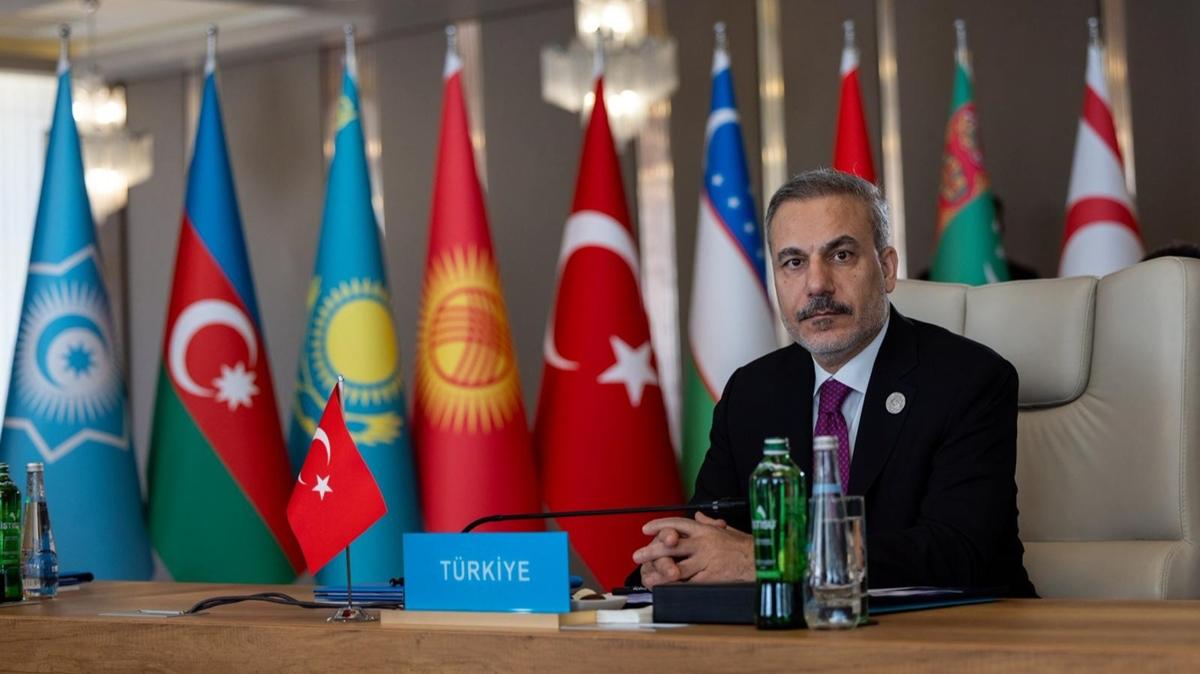 Bakan Fidan'dan Trk dnyas vurgusu: Blgesel dengeleri ekillendiren asli bir aktr olmalyz