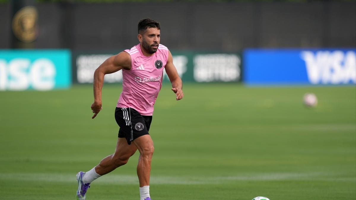 Jordi Alba, futbolu brakacan aklad