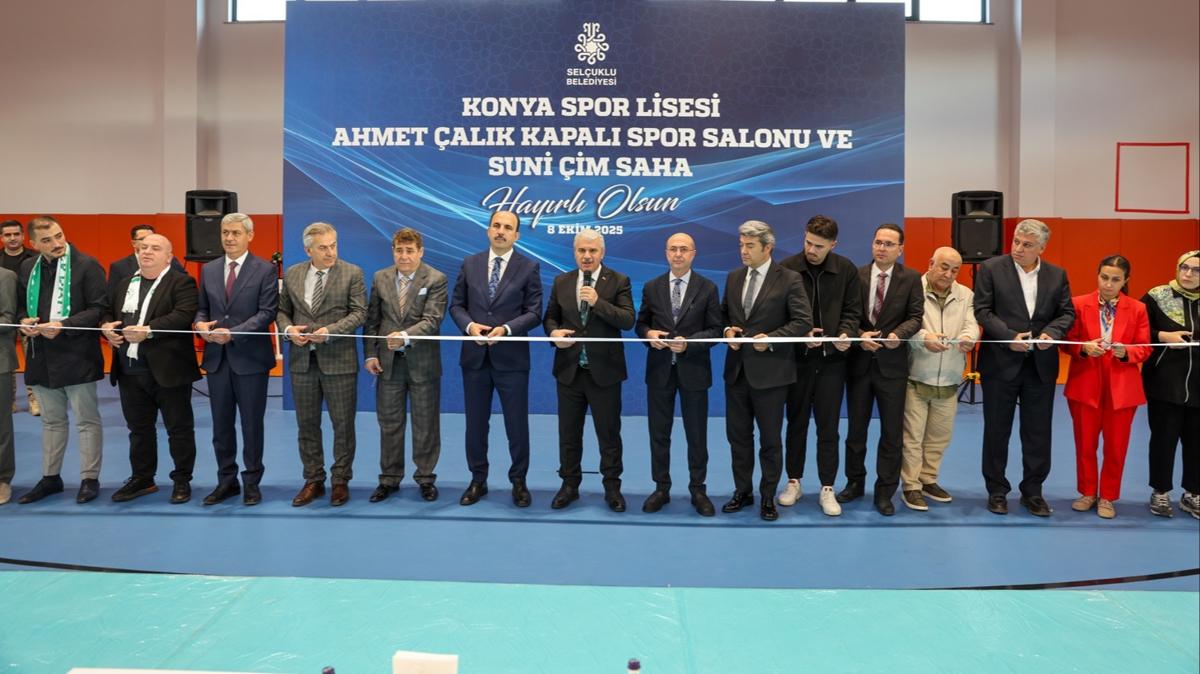 Ahmet alk'n ismi verildi! Konya'da yeni spor tesisi al yapld