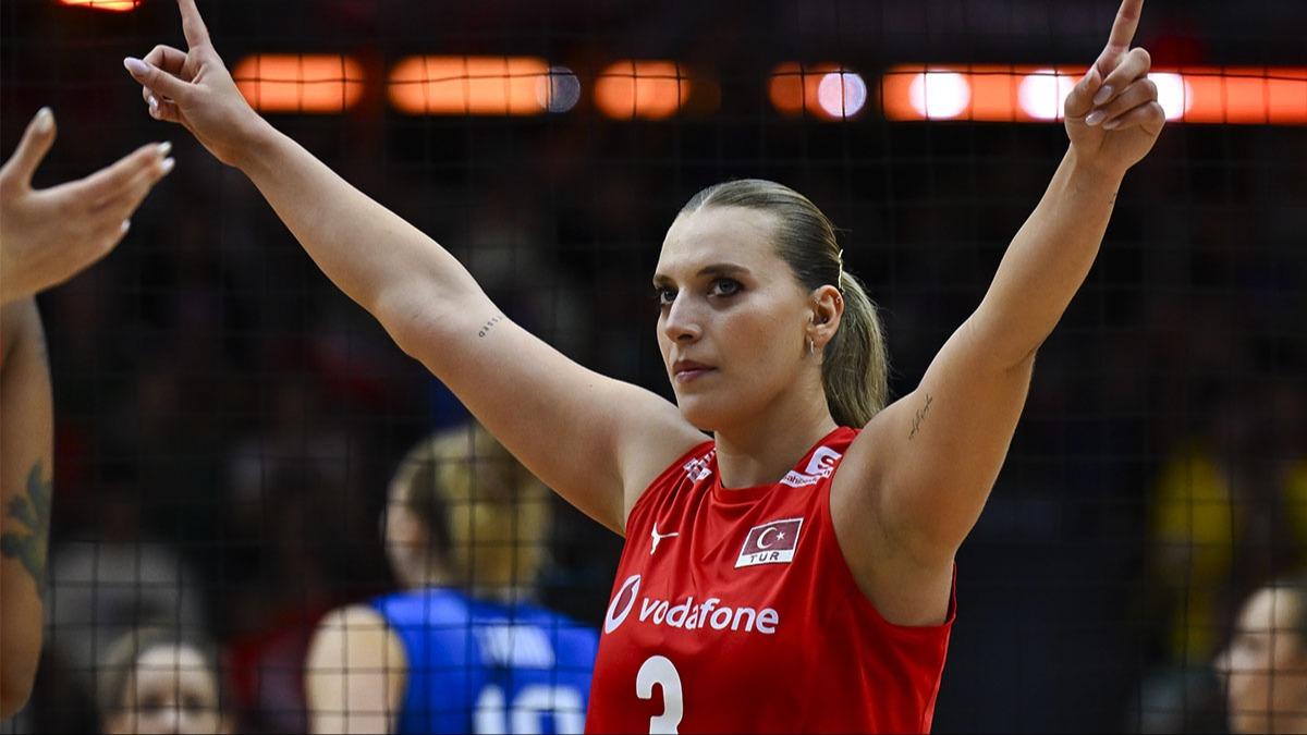 Cansu zbay'dan Dnya ampiyonas itiraf! ''Ne baardmz bir hafta sonra anladm''