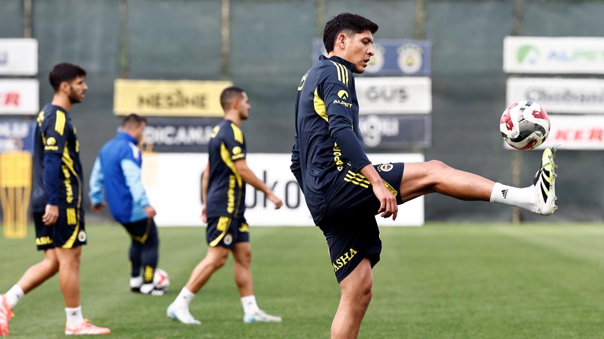 Fenerbahe'de Sper Lig mesaisi sryor