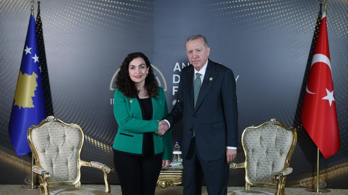 Kosova'dan Cumhurbakan Erdoan'a teekkr: Kendisiyle almaktan gurur duyuyorum