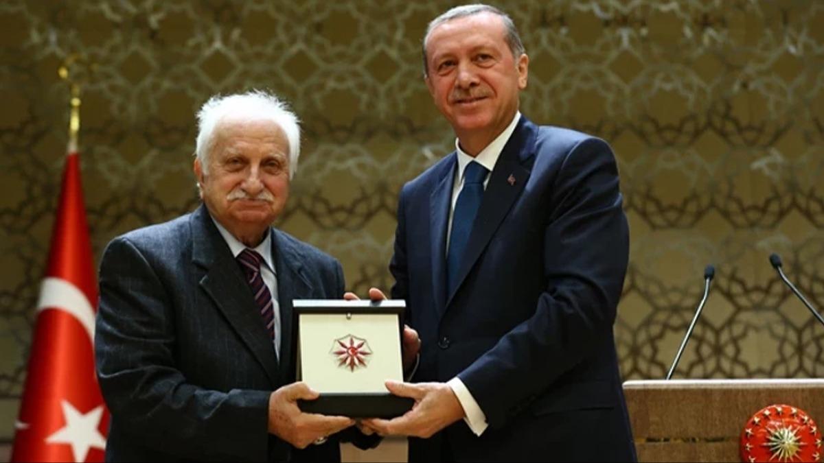 Cumhurbakan Erdoan'dan Niyazi Sayn iin taziye mesaj: Byk znt duydum