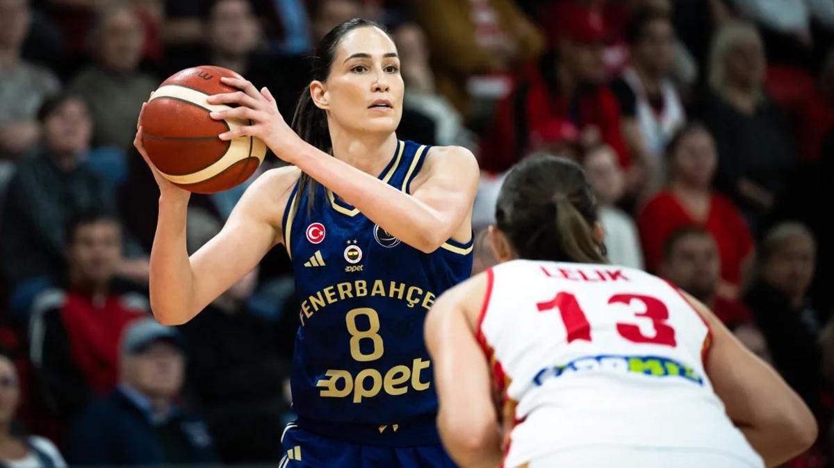 Fenerbahe Opet farkl galibiyetle balad