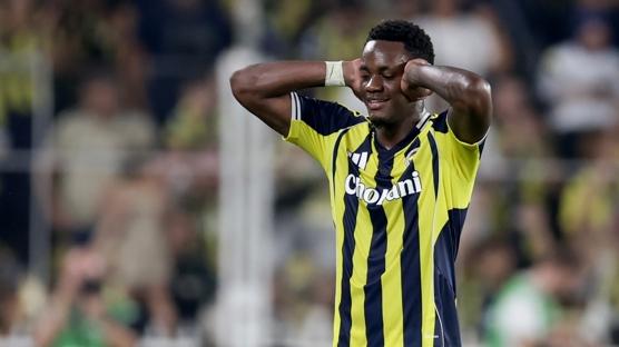 Jhon Duran'dan dikkat eken paylam
