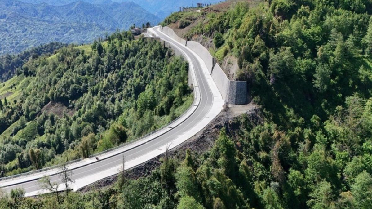Bakan Uralolu Rize'de duyurdu: Isrlk Yolu hizmete girdi