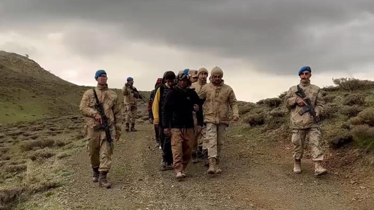 Erzurum'da yakalanan gmenler geri gnderme merkezine gtrld 