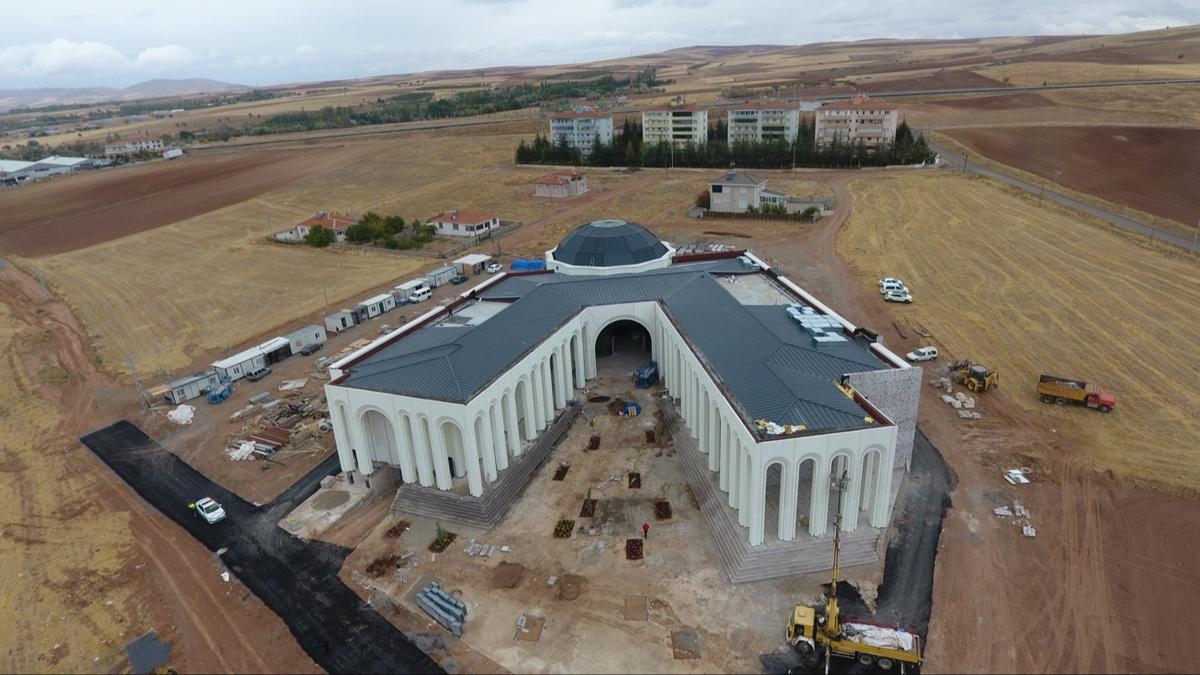 Hacbekta Horasan Erenleri Dergah Cemevi Klliyesi yarn alyor