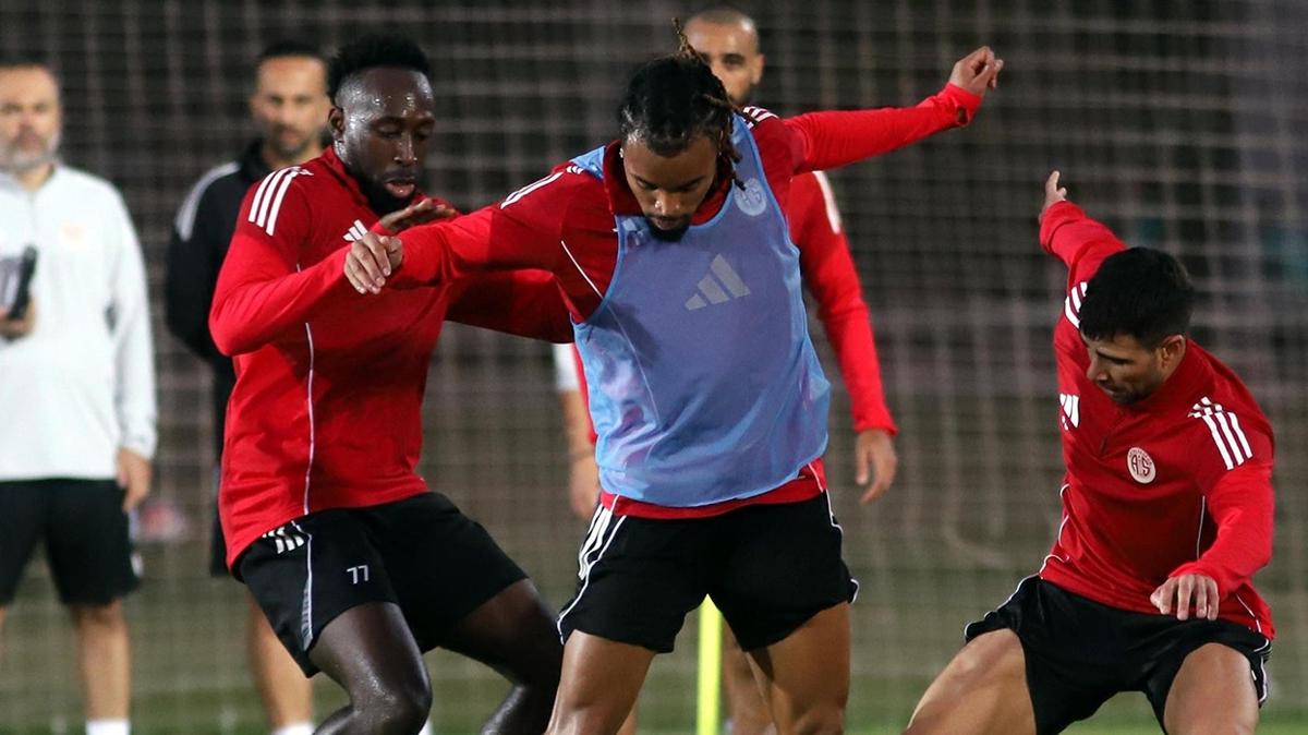 Antalyaspor, Gaziantep FK mann hazrlklarn srdrd