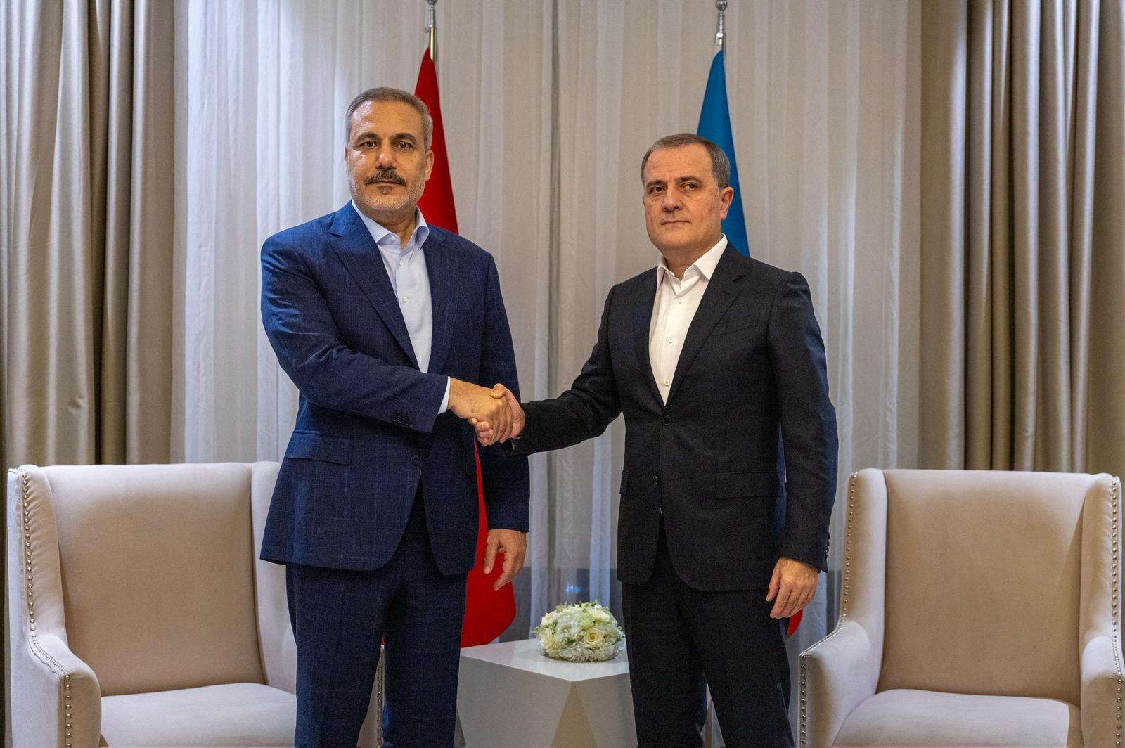 Bakan Fidan , Azerbaycanlı mevkidaşı ile telefonda görüştü.
