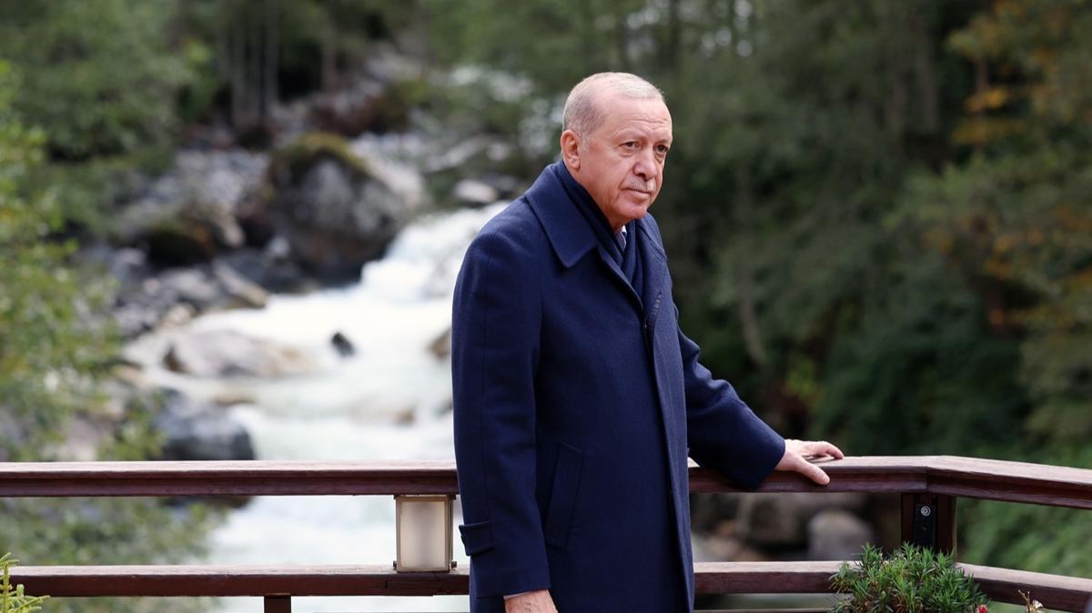 Rize'de Bakan Erdoan'a sevgi seli... Ayder Yaylas'n ziyaret etti 