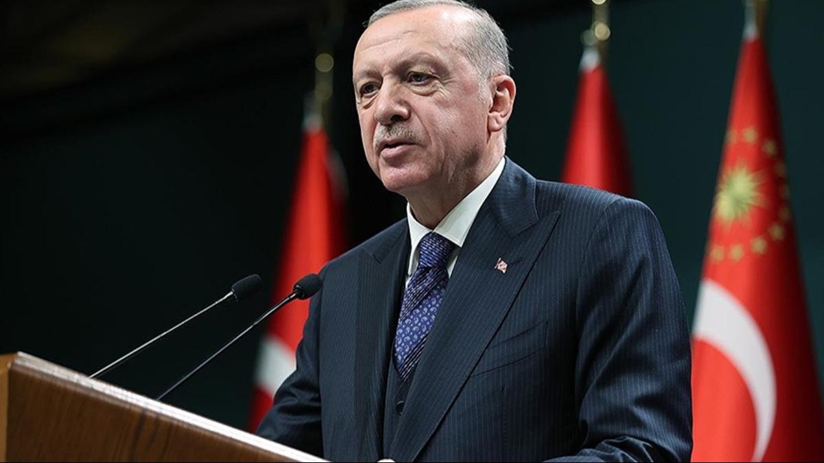 Cumhurbakan Erdoan'dan ehit ailelerine basal mesaj