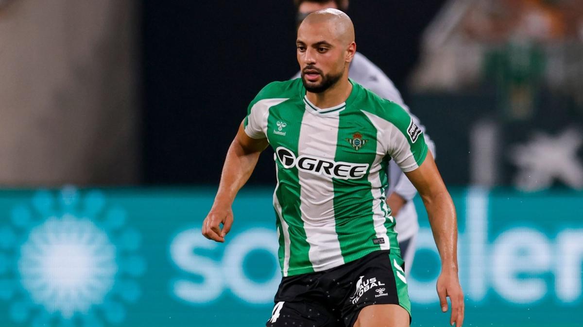 Real Betis'ten Sofyan Ambarat karar! Takmdaki gelecei belli oldu