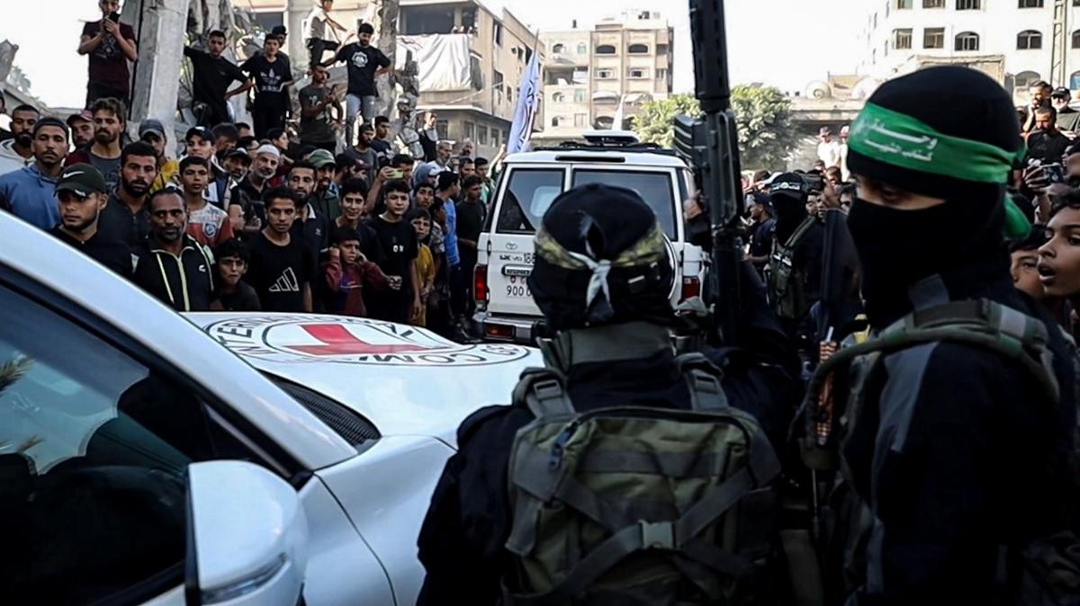 Gazze atekesinde kritik aama! Hamas 20 sa srailli esirin tmn serbest brakt