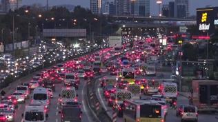 stanbul'da trafik yine kilit
