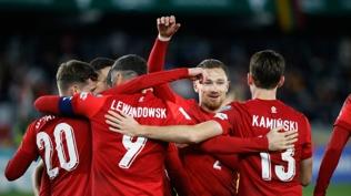 Sebastian Szymanski yıldızlaştı! Polonya 2 golle güldü