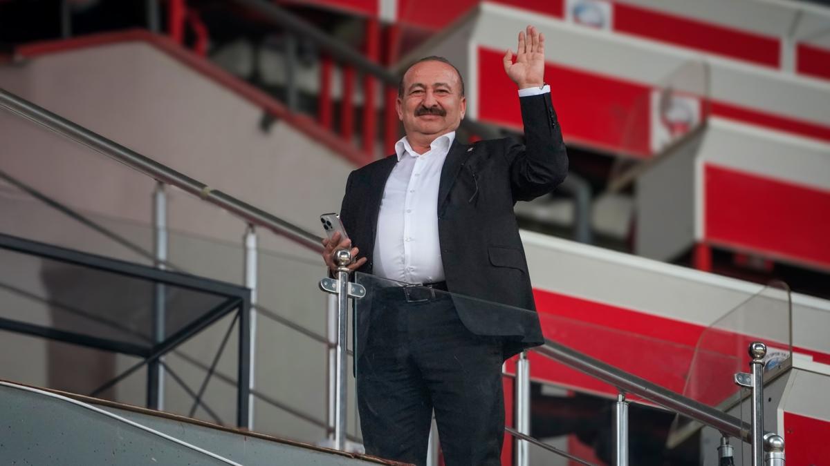 Memik Ylmaz: 27 liraya 27 bin taraftarla len yaayalm