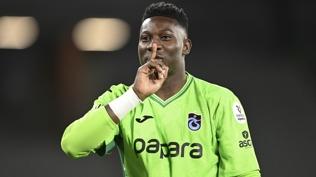 Altay Bayındır'dan Onana yorumu: Trabzonspor'da iyi gidiyor