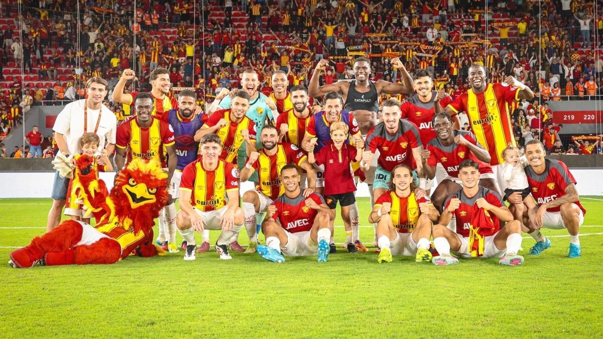 Galatasaray ve Gztepe, Avrupa devlerini geride brakt