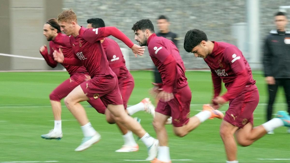 Lider Galatasaray, Baakehir mana hazrlanyor
