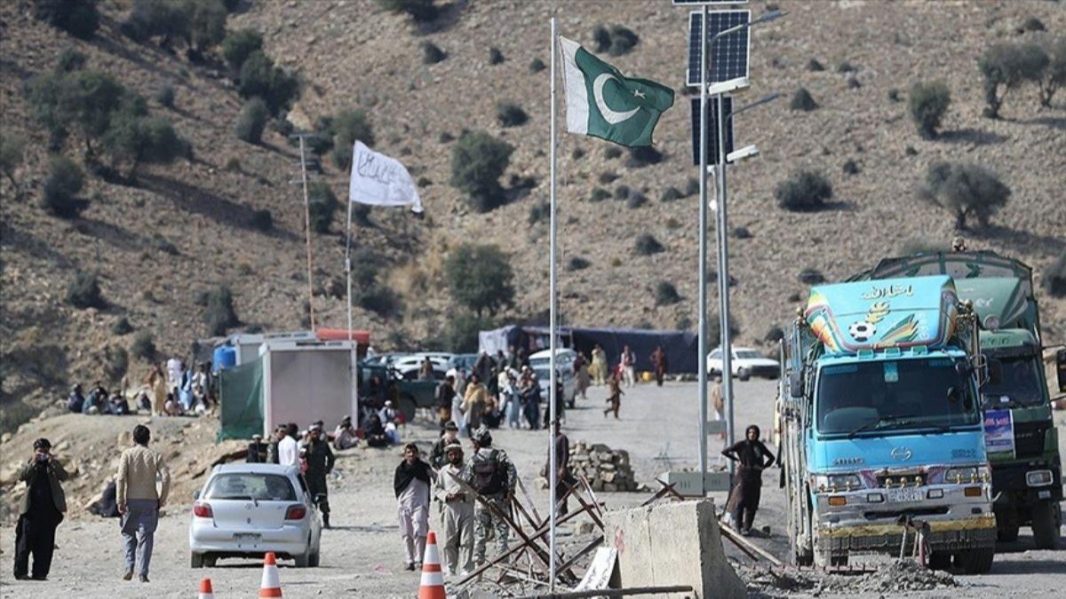 Pakistan  ile Afganistan'tan geici atekes karar