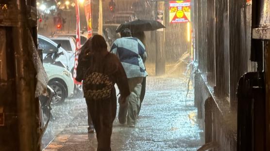 Meteorolojiden sağanak yağış uyarısı: Dikkatli ve tedbirli olun