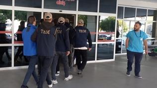 Manisa'da FET operasyonu: 3 kii tutukland