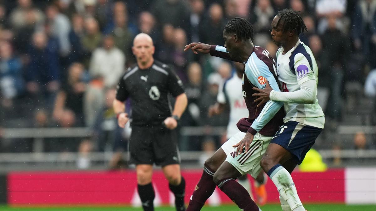 Aston Villa, Tottenham' deplasmanda devirdi