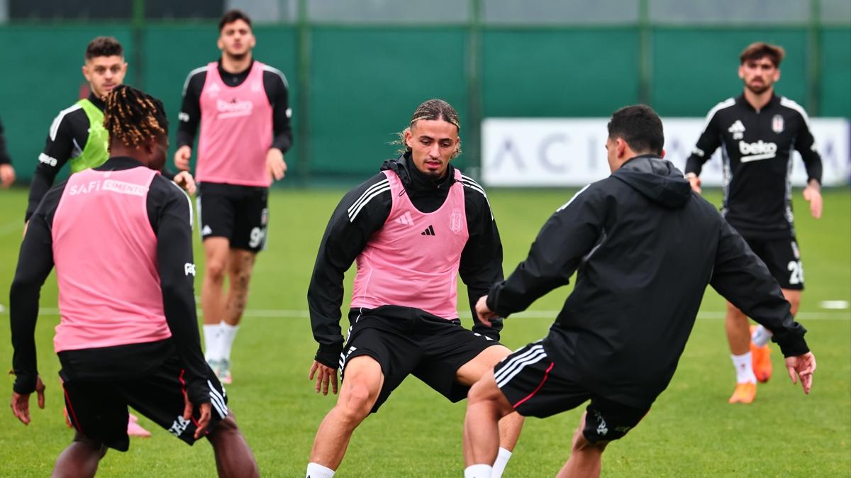 Beikta Konyaspor mesaisine balad 
