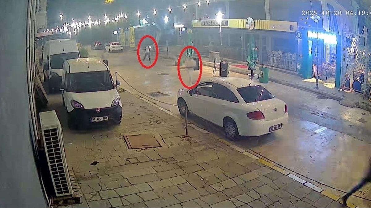 Antalya'da sokak ortasnda kanl atma: 2 l, 1 yaral 