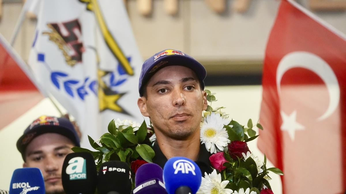 Toprak Razgatlolu'dan MotoGP aklamas