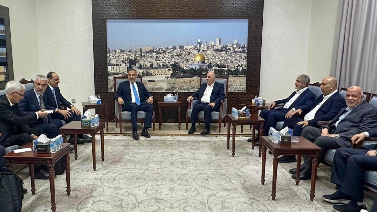 Bakan Fidan ve MT Bakan Kaln, Katar'da Hamas liderleri ile grt