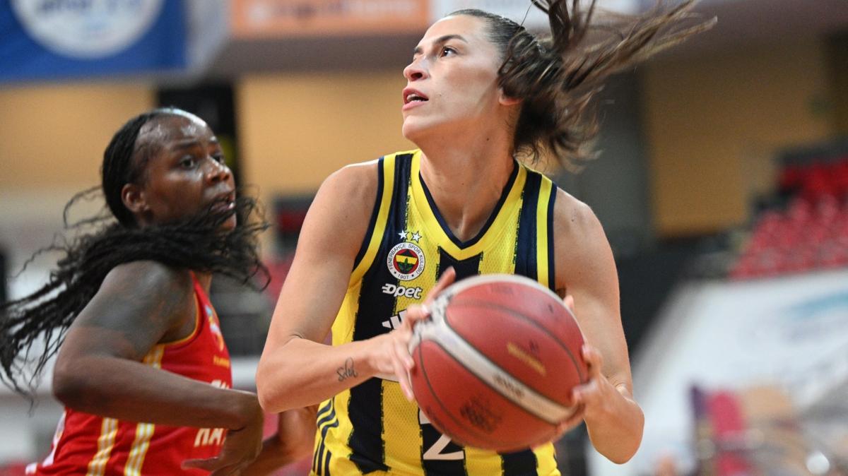 Fenerbahe Opet evinde Olympiakos'u konuk edecek