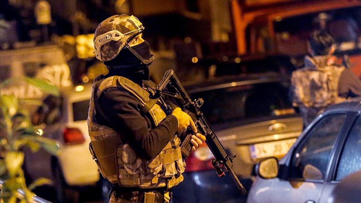 İstanbul'da terör örgütü DEAŞ'a yönelik operasyonda 13 şüpheliye gözaltı
