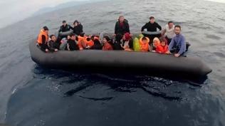 İzmir'de 18'i çocuk 52 düzensiz göçmen yakalandı
