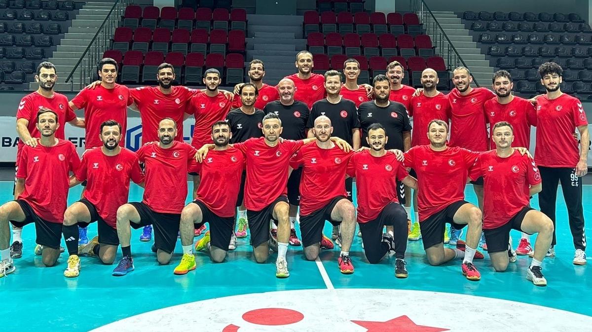 A Milli Erkek Hentbol Takm'nn 2027 Dnya ampiyonas Elemeleri kadrosu akland