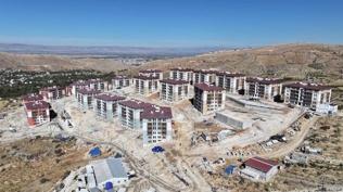Asrın inşasında yeni konutlar tamamlandı: Yeşilyurt'ta afetzedeler yuvalarına kavuşuyor