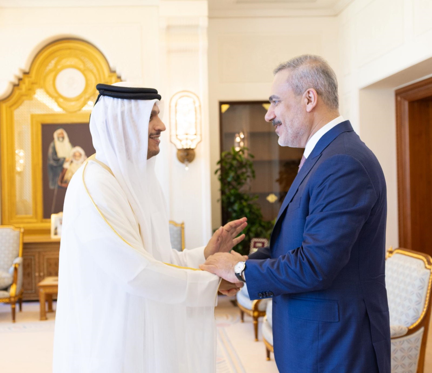 Bakan Fidan Katar Başbakanı Al Sani ile bir araya geldi