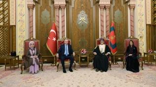 Umman Sultanı Tarık, Cumhurbaşkanı Erdoğan onuruna akşam yemeği verdi